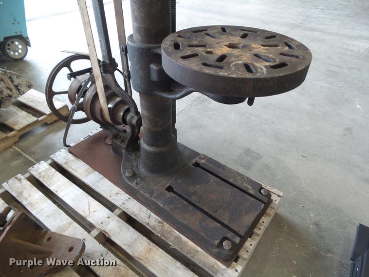 image for item DZ9374 Champion 21" drill press