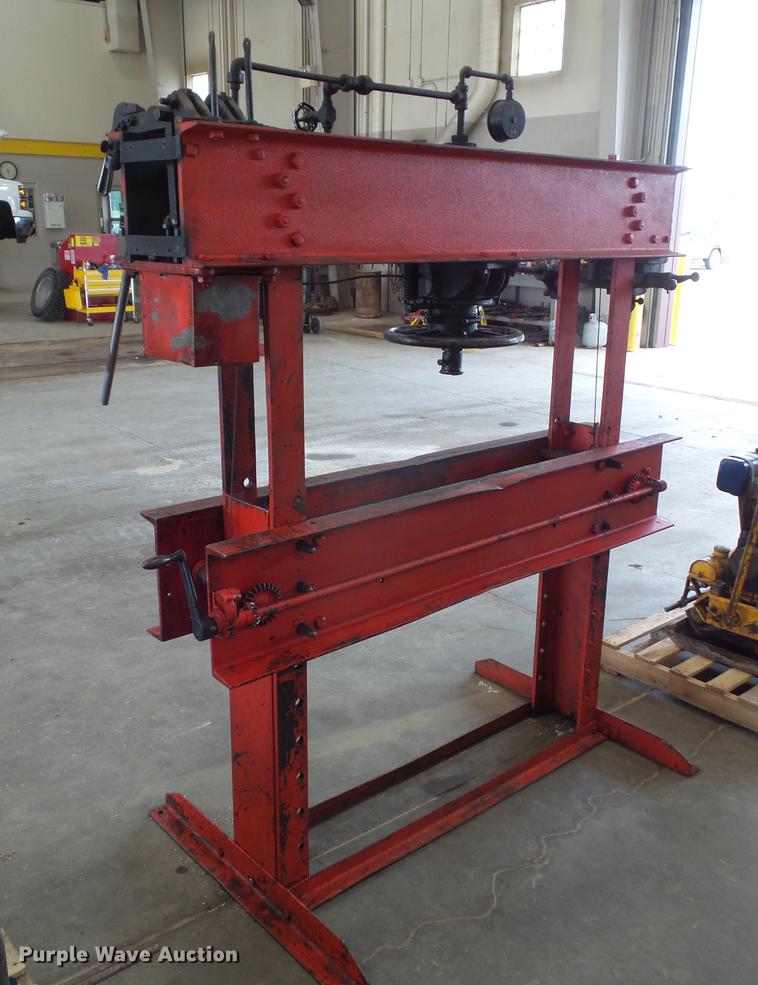 image for item DZ9376 The Manley Mfg. press