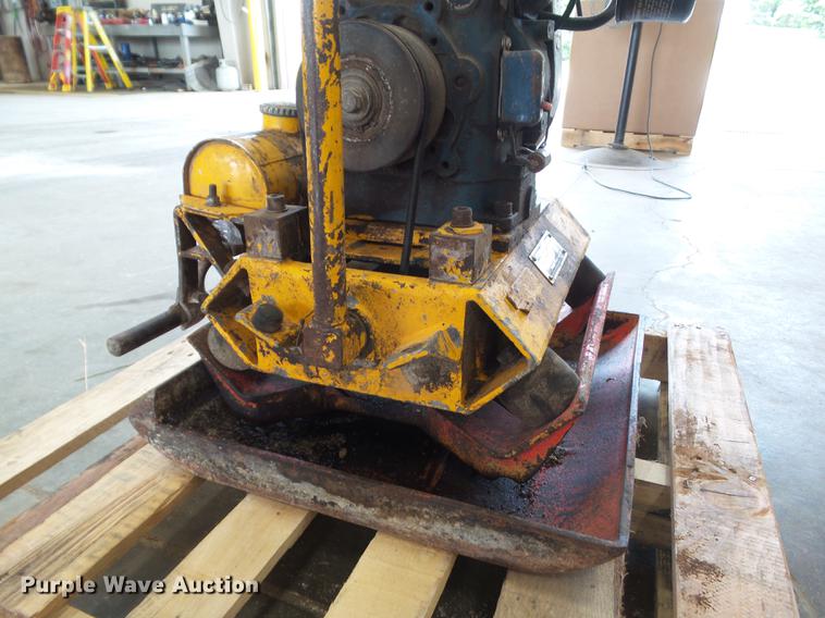 image for item DZ9377 Case Vibromax AW1250B compactor