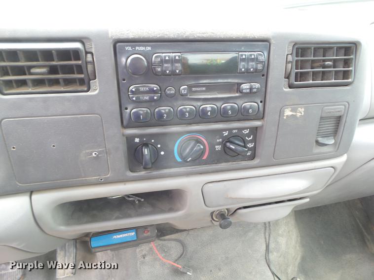 image for item DZ9379 1999 Ford F250 Super Duty SuperCab pickup truck