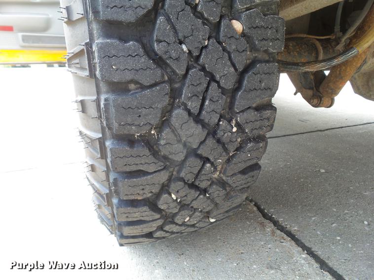 image for item DZ9379 1999 Ford F250 Super Duty SuperCab pickup truck