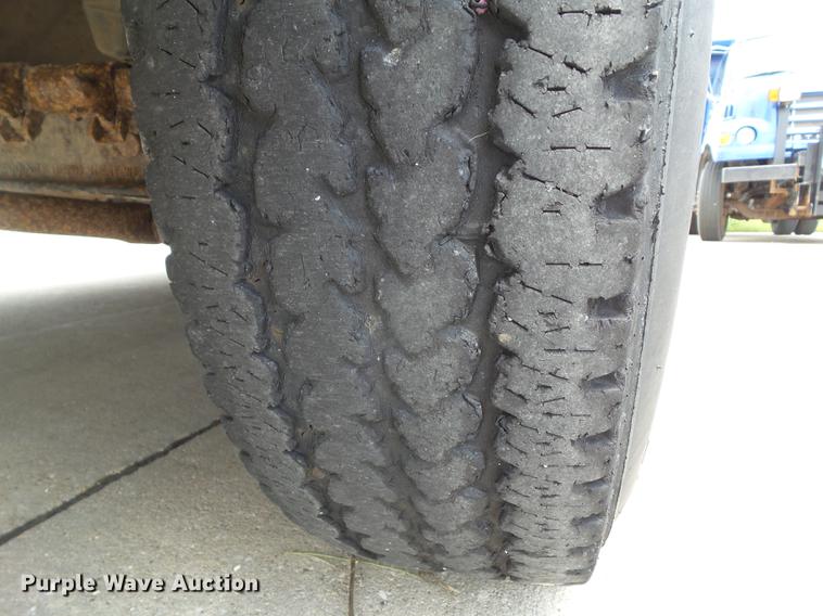 image for item DZ9379 1999 Ford F250 Super Duty SuperCab pickup truck