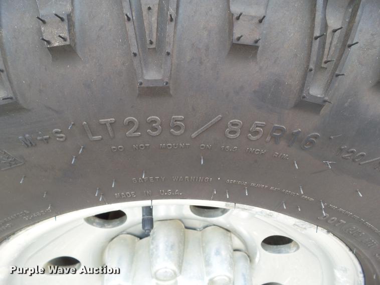 image for item DZ9379 1999 Ford F250 Super Duty SuperCab pickup truck