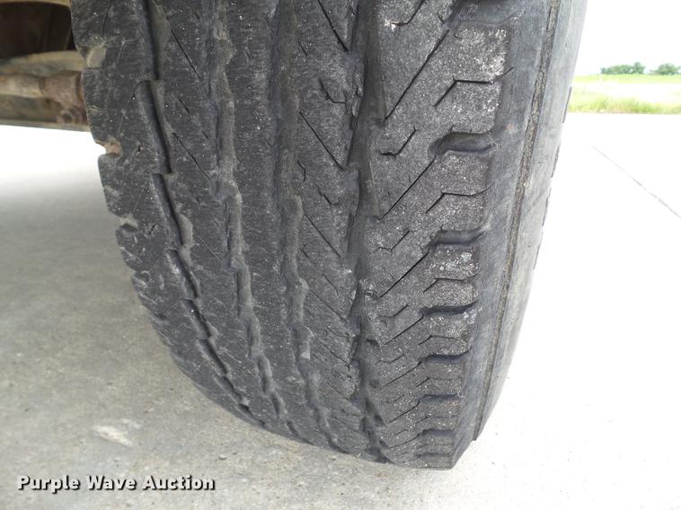 image for item DZ9380 1992 Ford F250 SuperCab flatbed pickup truck