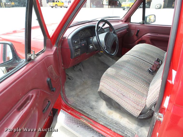 image for item DZ9381 1997 Ford F250 SuperCab pickup truck