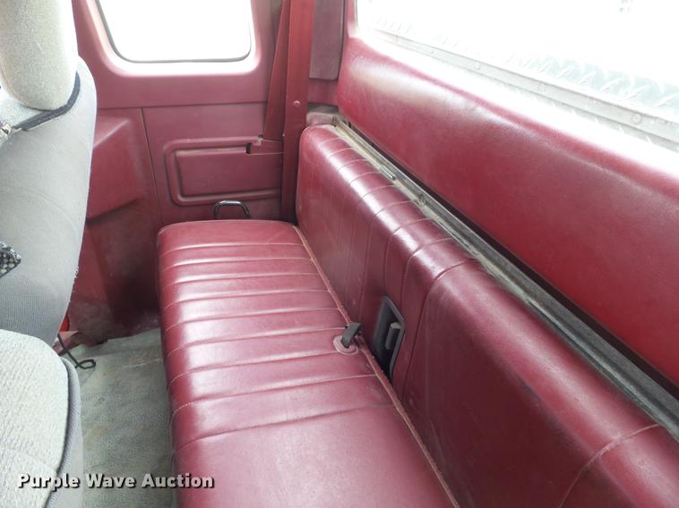 image for item DZ9381 1997 Ford F250 SuperCab pickup truck