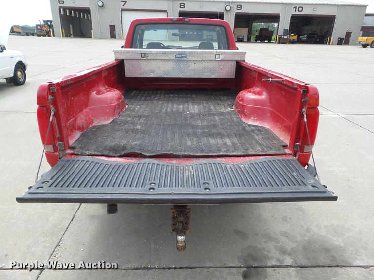 image for item DZ9381 1997 Ford F250 SuperCab pickup truck