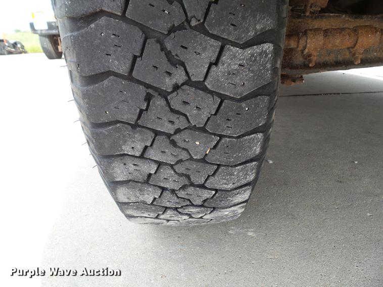 image for item DZ9381 1997 Ford F250 SuperCab pickup truck