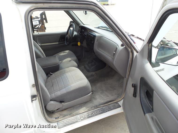 image for item DZ9382 1997 Ford Ranger SuperCab pickup truck