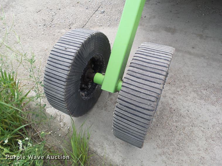 image for item DZ9383 2013 Schulte FX1800 batwing rotary mower