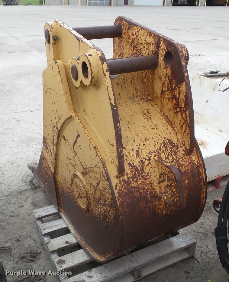 Central Fabricators 1085C bucket in Dallas Center, IA Item DZ9385