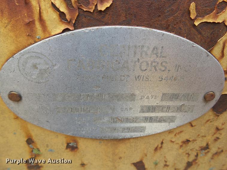 image for item DZ9385 Central Fabricators 1085C bucket