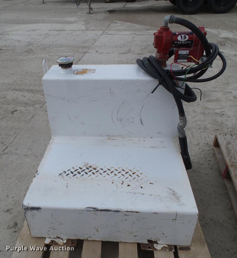 image for item DZ9386 Fuel tank