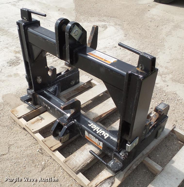 image for item DZ9388 (2) 2006 Buhler F0417 category II three point quick attach
