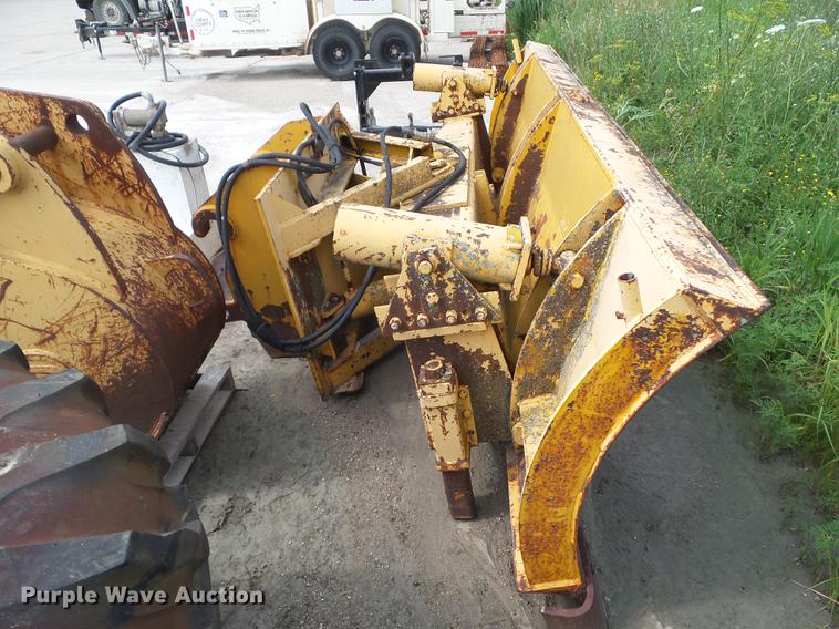 image for item DZ9389 Henke 11'W loader blade