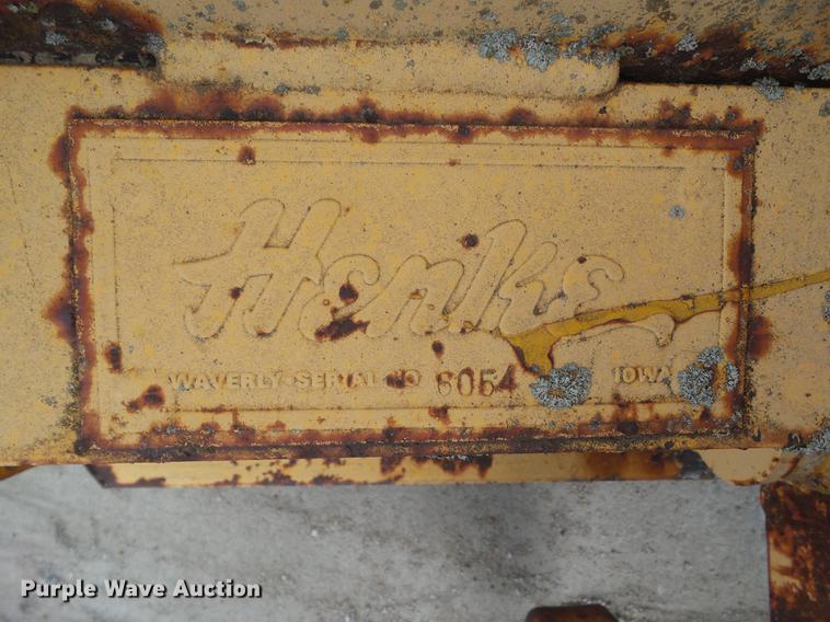 image for item DZ9389 Henke 11'W loader blade