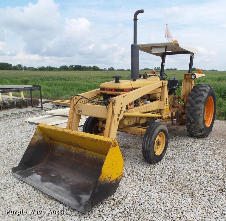 image for item DZ9391 1983 Ford 6610 tractor