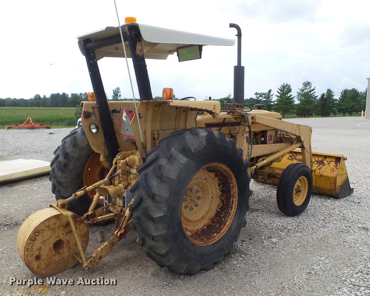 image for item DZ9391 1983 Ford 6610 tractor