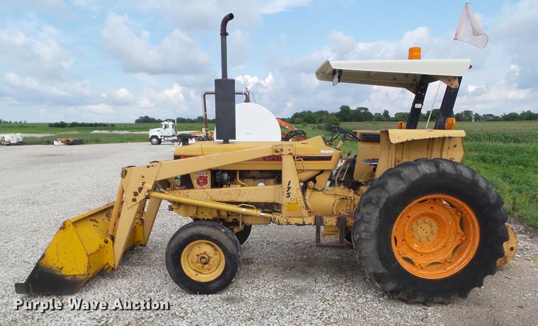 image for item DZ9391 1983 Ford 6610 tractor