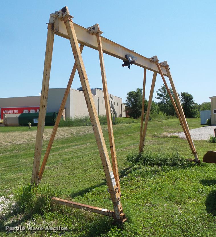 image for item DZ9394 1994 Spanco 3T20185 A-frame hoist