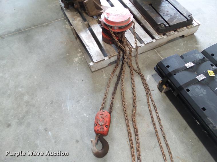 image for item DZ9394 1994 Spanco 3T20185 A-frame hoist