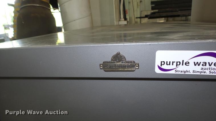 image for item EF9173 (3) filing cabinets