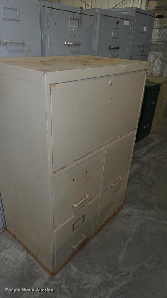 image for item EF9177 (9) filing cabinets