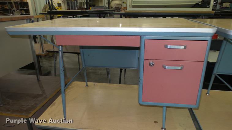 image for item EF9178 (4) desks