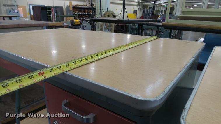 image for item EF9178 (4) desks