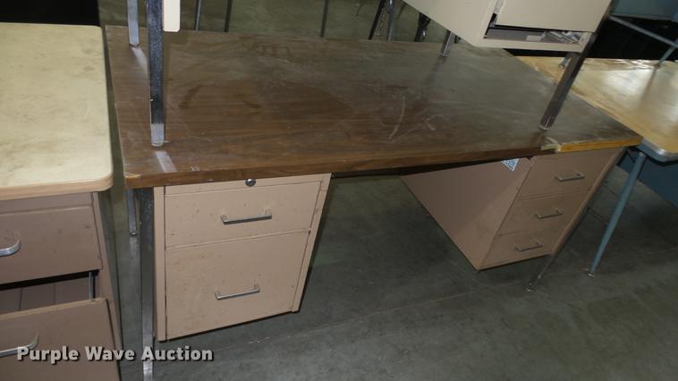 image for item EF9179 (11) desks