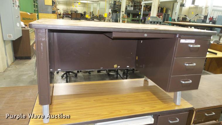 image for item EF9183 (2) metal desks