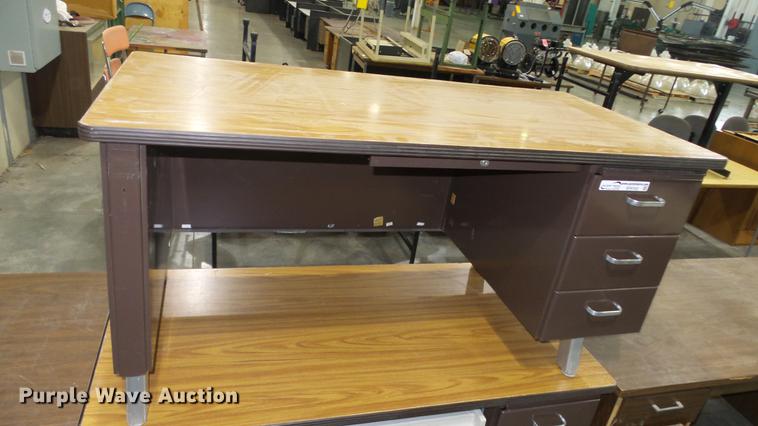 image for item EF9183 (2) metal desks