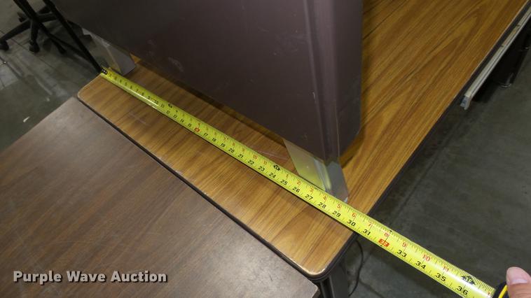 image for item EF9183 (2) metal desks