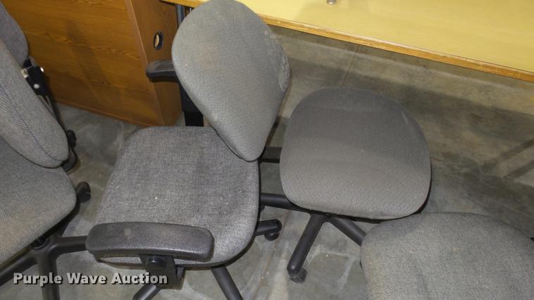 image for item EF9185 Approximately 33 chairs