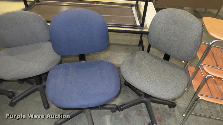 image for item EF9185 Approximately 33 chairs