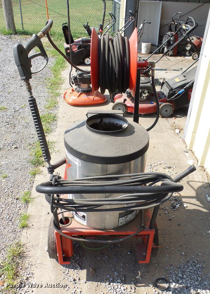 image for item EF9211 Hotsy 555SS hot pressure washer