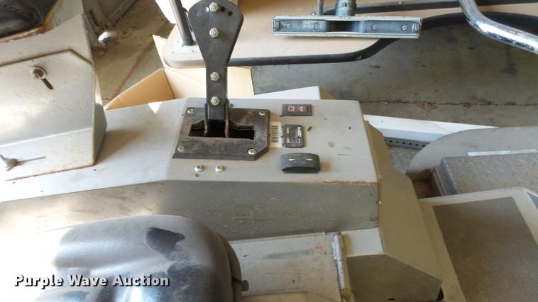 image for item EF9218 Zipper STS-27 ZTR lawn mower