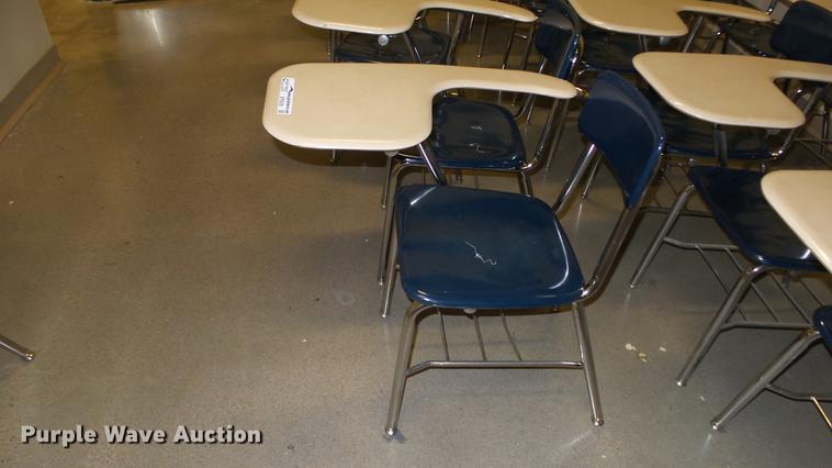 image for item EF9220 Approximately 22 school desks