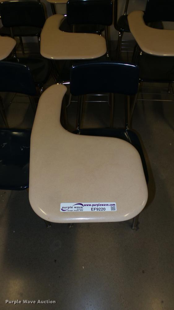 image for item EF9220 Approximately 22 school desks