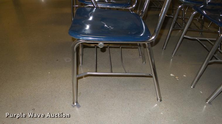 image for item EF9220 Approximately 22 school desks