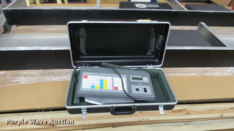 image for item EF9221 (2) Fair Play basketball scoreboards