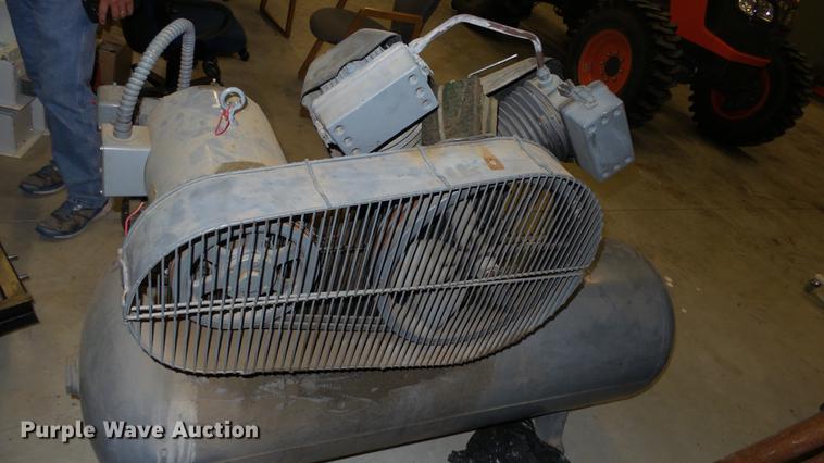 image for item EF9222 Johnson Controls air compressor