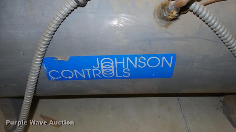 image for item EF9222 Johnson Controls air compressor