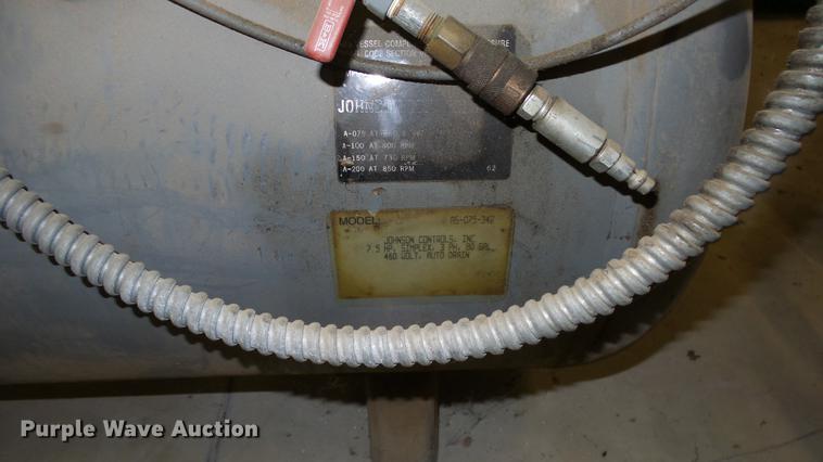 image for item EF9222 Johnson Controls air compressor