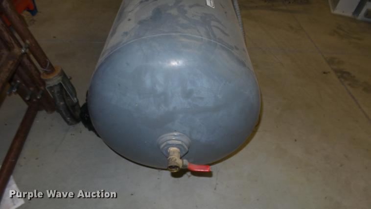 image for item EF9222 Johnson Controls air compressor