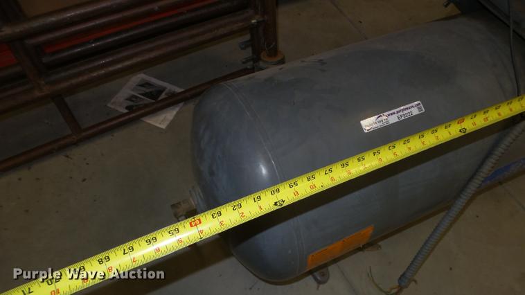 image for item EF9222 Johnson Controls air compressor