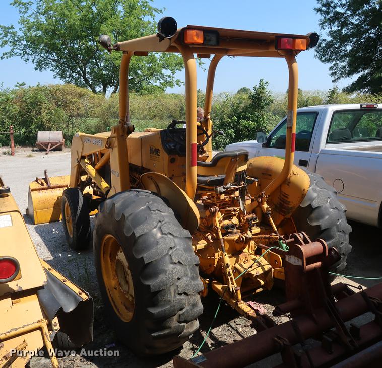 image for item EF9771 1985 John Deere 401D landscape tractor