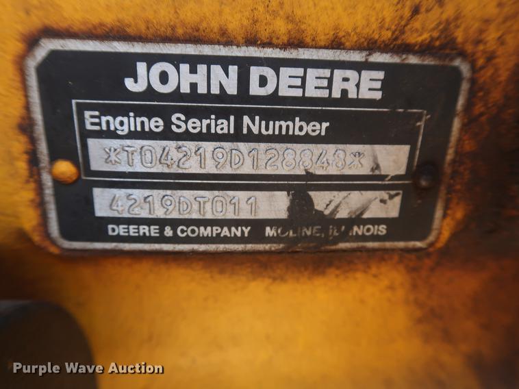 image for item EF9771 1985 John Deere 401D landscape tractor