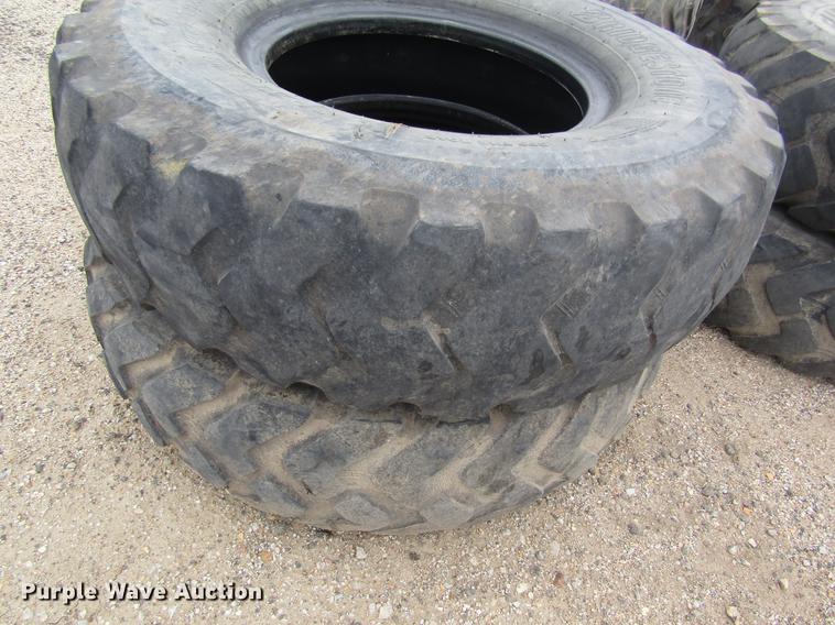 image for item EI9423 (6) 14.00R24 tires