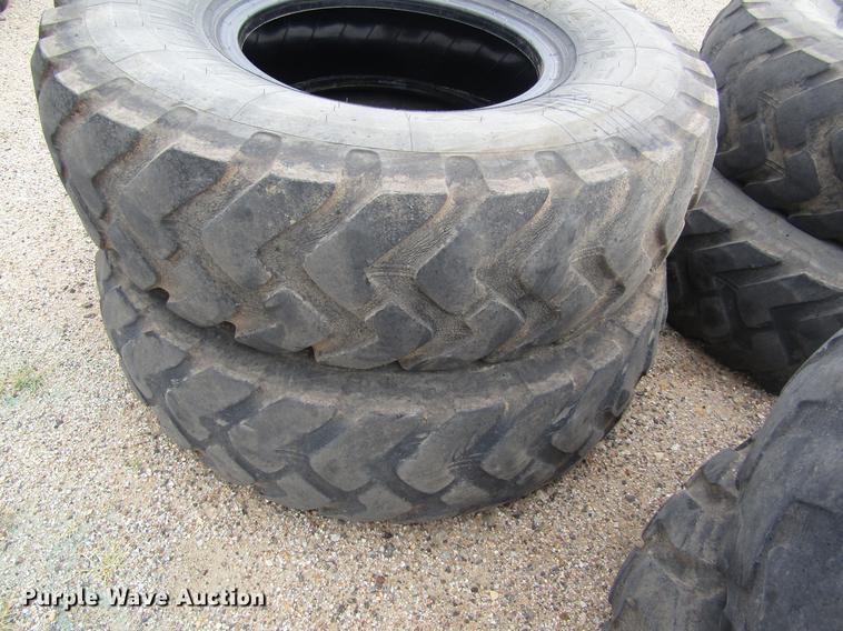 image for item EI9423 (6) 14.00R24 tires